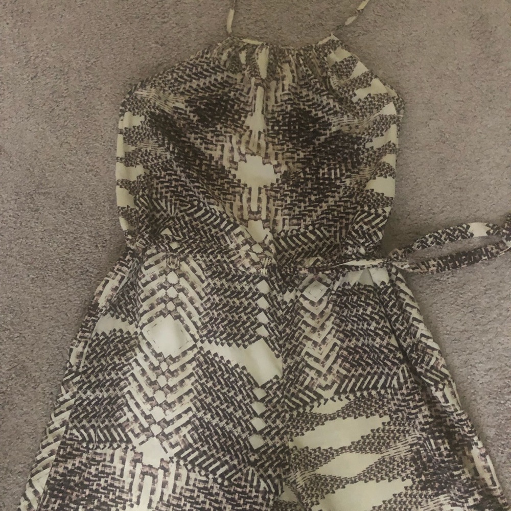 Great Printed Open back Jumper